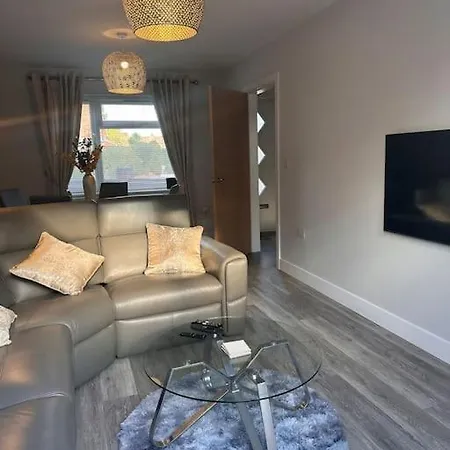 New Build House - 2 Bedroom يورك