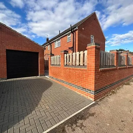 New Build House - 2 Bedroom بيت للعطل *